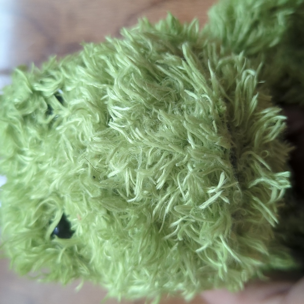 Jellycat FROG 14" Fuddlewuddle Bean Bag Plush Toy - Picture 5 of 6